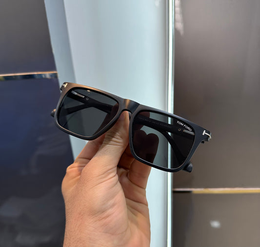TomFord All Black Hritik Roshan Edition Luxury Shade With Original Packing Store Article