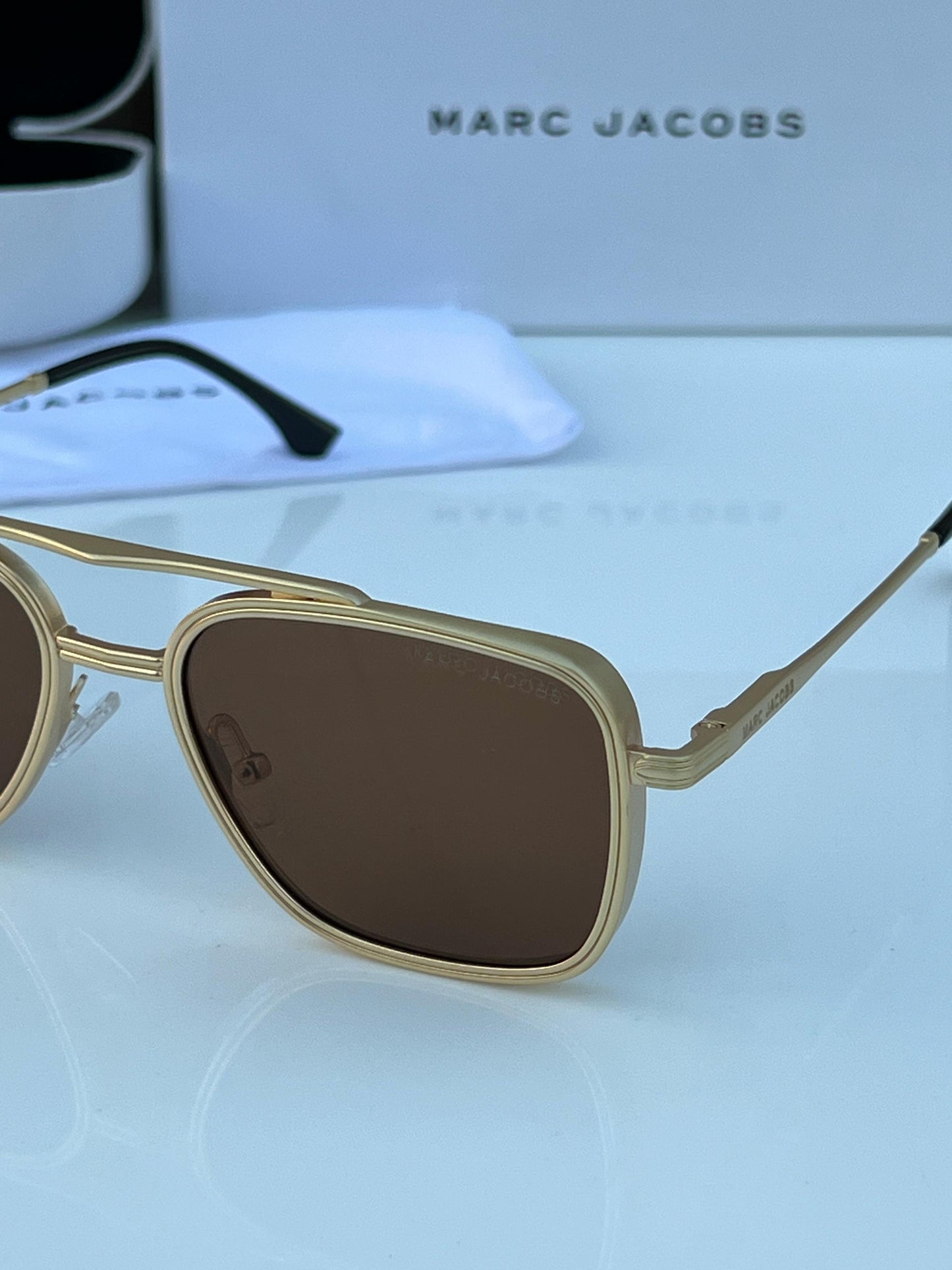 Marc Jacobs Gold Brown (98282) Sunglass With Og Kit And Packing