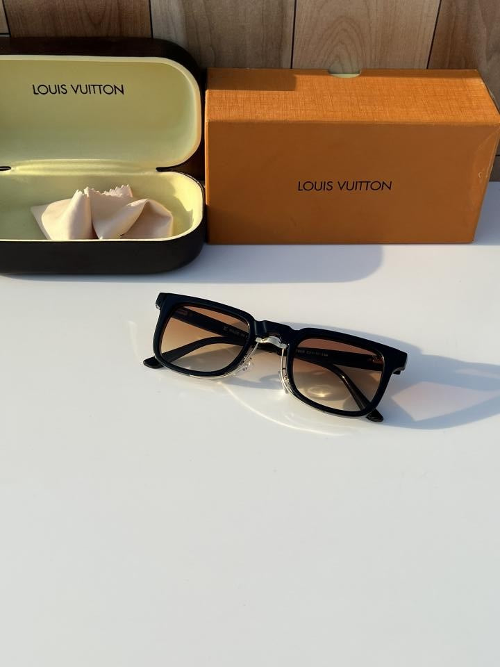 Louis Vuitton Black brown (1008) Sunglass With Original Packing